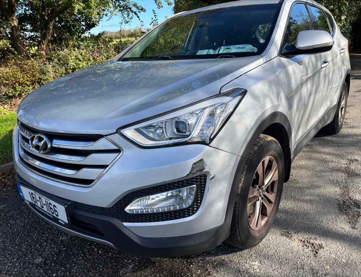 2016 Hyundai Santa Fe dsl 7 seat engine problem - Image 3