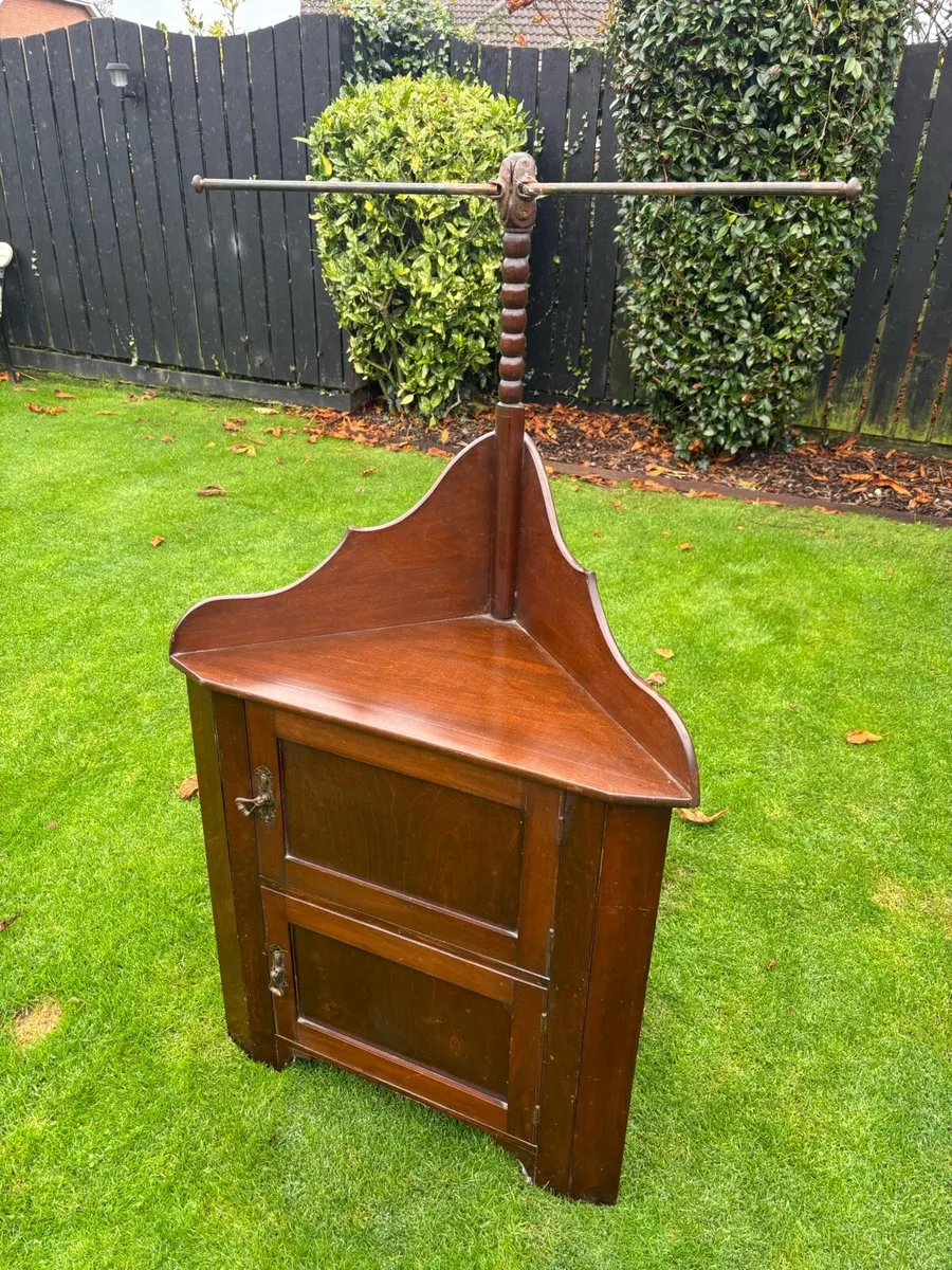 Antique corner washstand - Image 3
