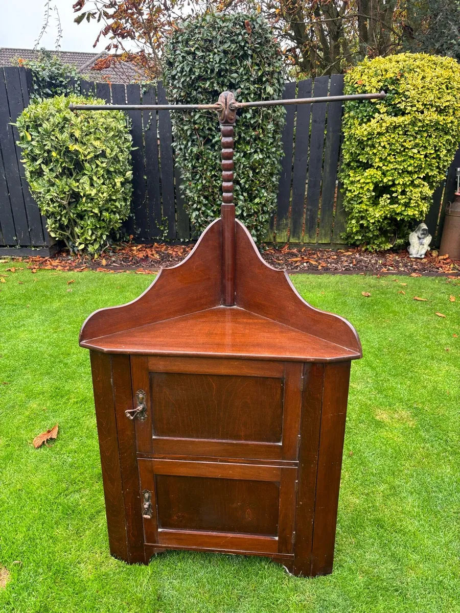 Antique corner washstand - Image 1