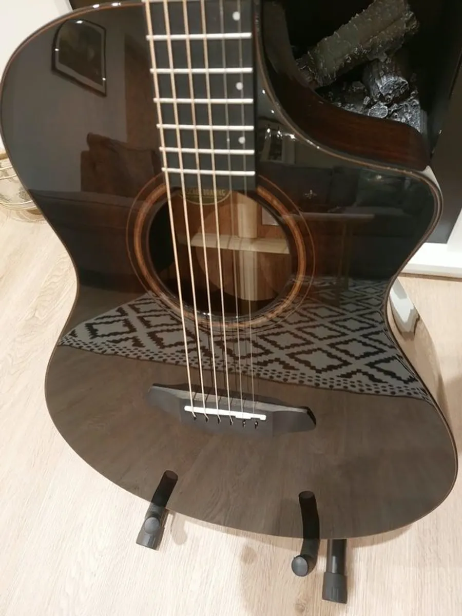 Breedlove Concert Pro guitar. - Image 3