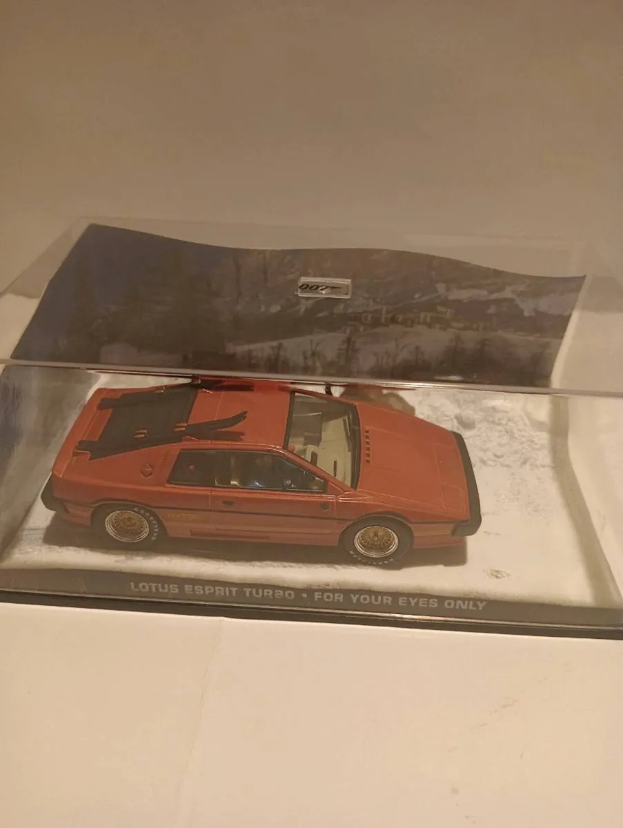 James Bond model cars - Image 3