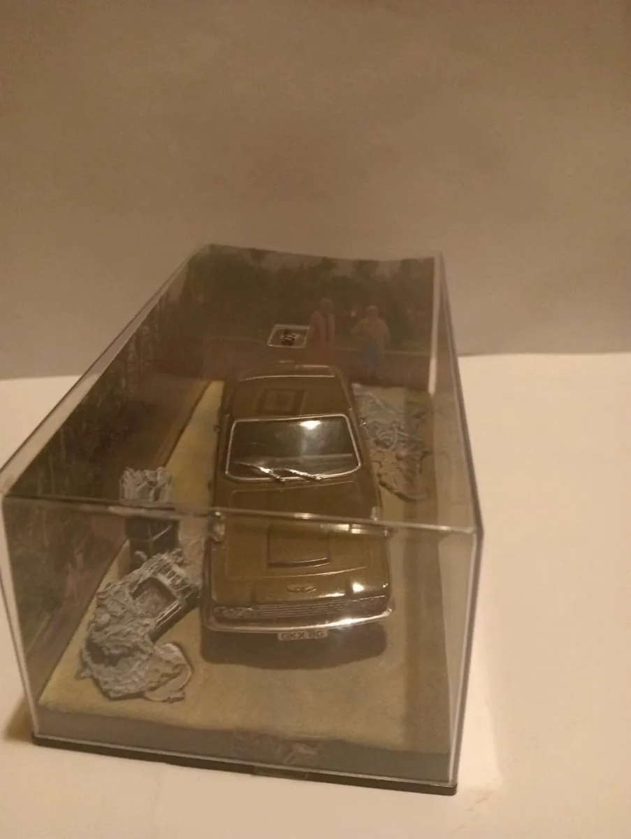 James Bond model cars - Image 4