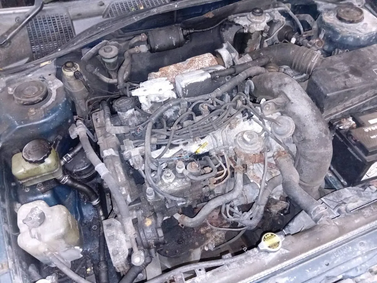 Toyota Avensis engine. - Image 2