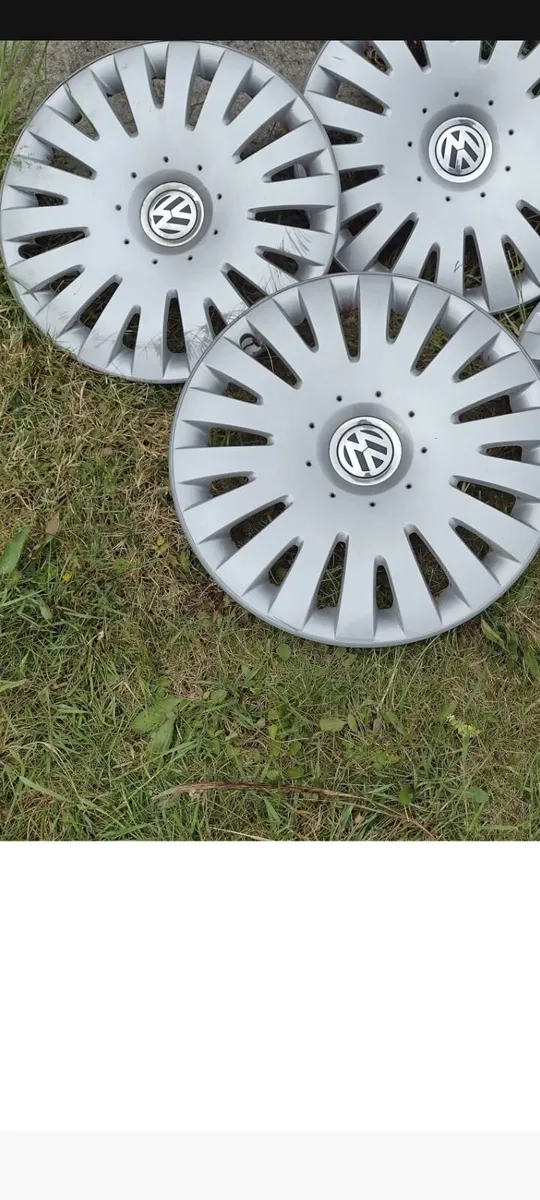 Original VW hubcaps 17 " - Image 2