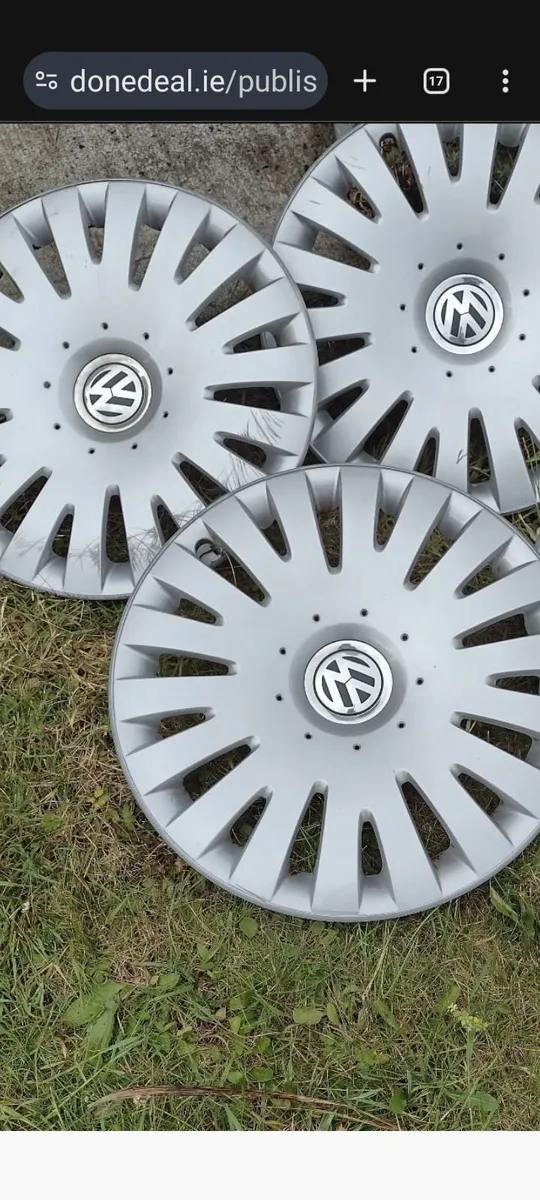 Original VW hubcaps 17 " - Image 1