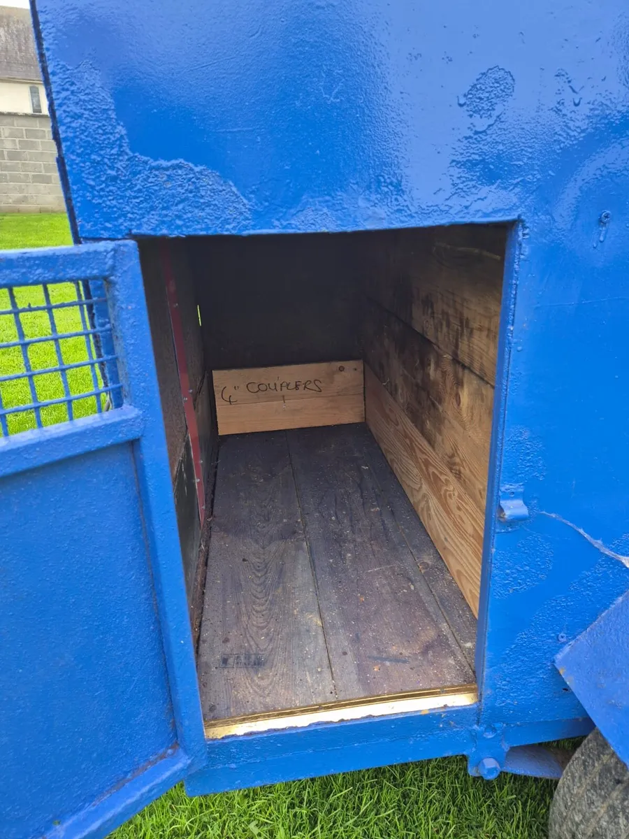 Dog trailer - Image 2