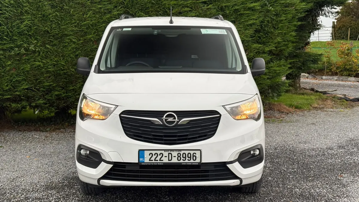 Opel Combo 2022 - Image 2