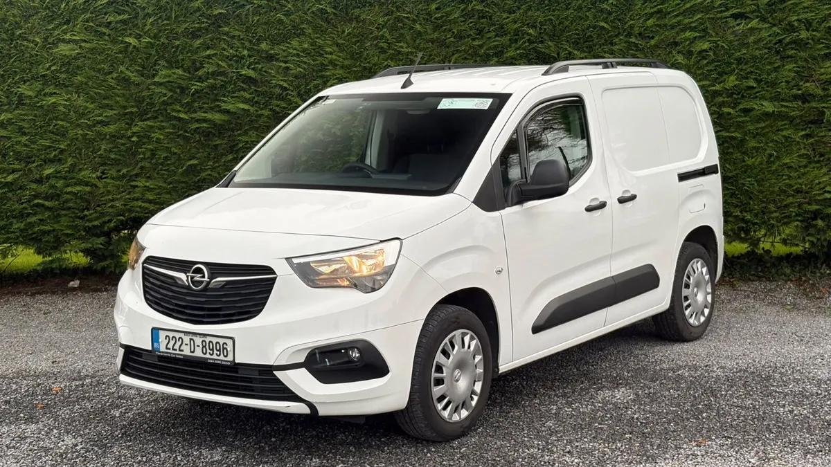 Opel Combo 2022 - Image 1