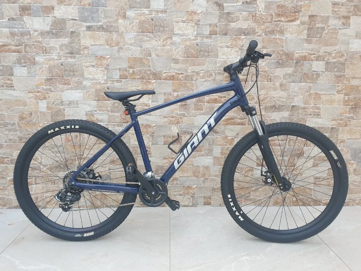 GIANT Bicycle - Image 1