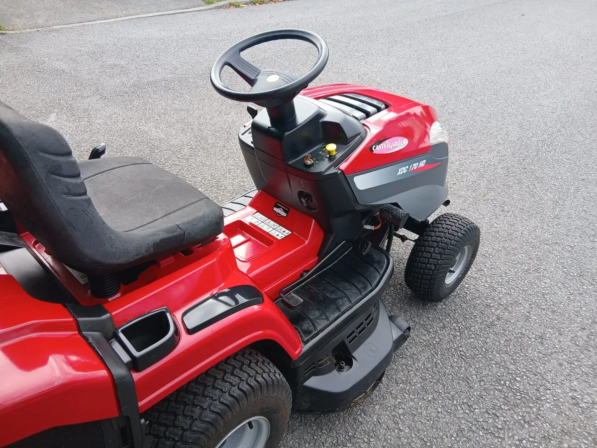 Ride on lawnmower - Image 3