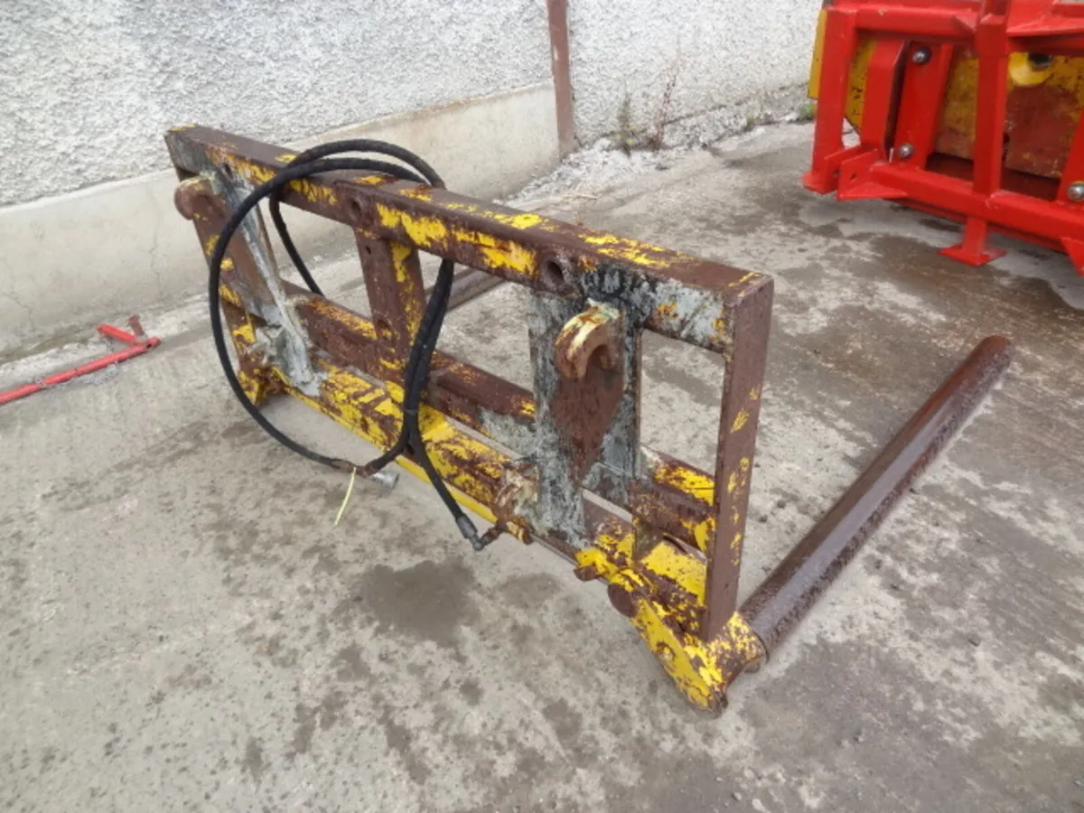 Hydraulic Bale Handler - Image 3