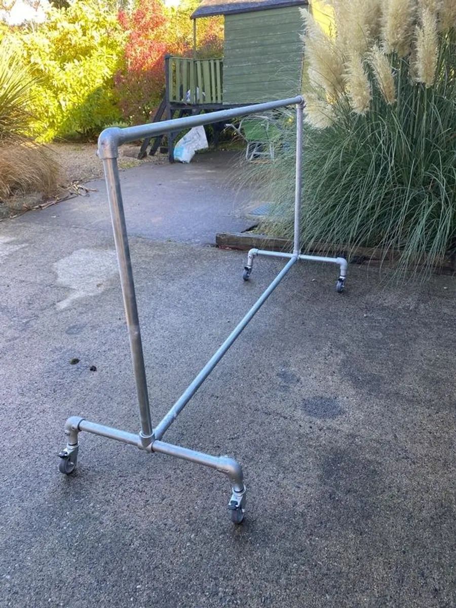Hanging  garment Rail