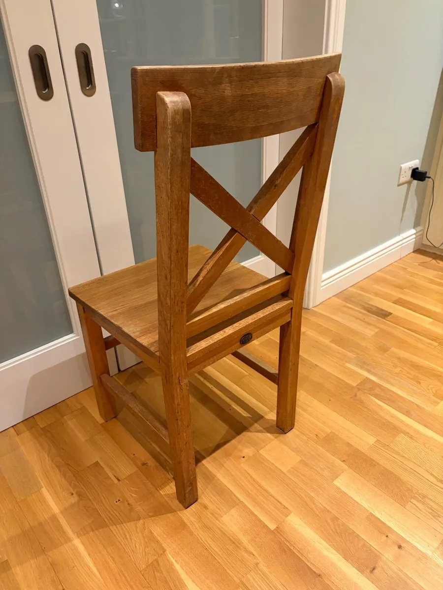 Kitchen table and chairs - Image 4