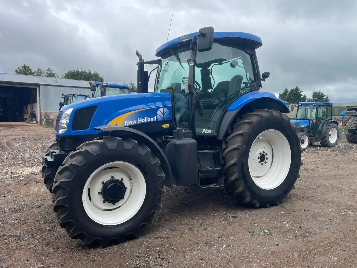 New Holland TS115A Tractor - Image 3