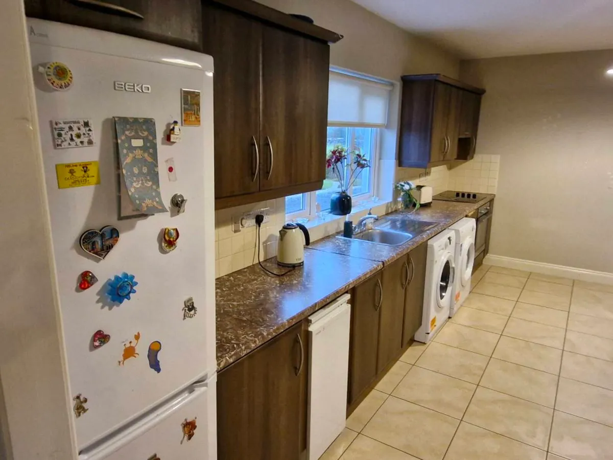 Kitchen units - Image 2