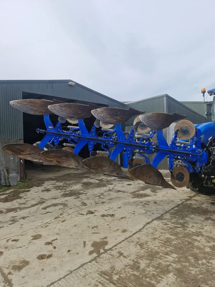 Plough New Holland - Image 4