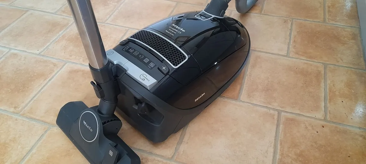 Miele vacuum/Hoover cleaner - Image 3