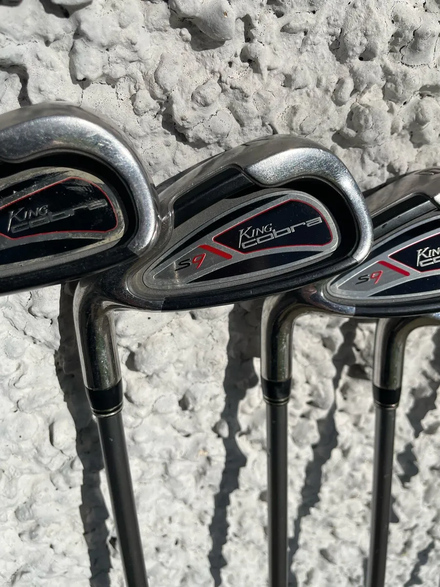 Cobra Lefthand mens irons - Image 1