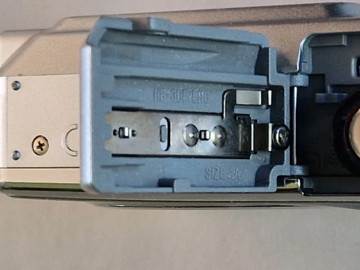 Fujifilm Finepix A400 Digital Camera - Image 3
