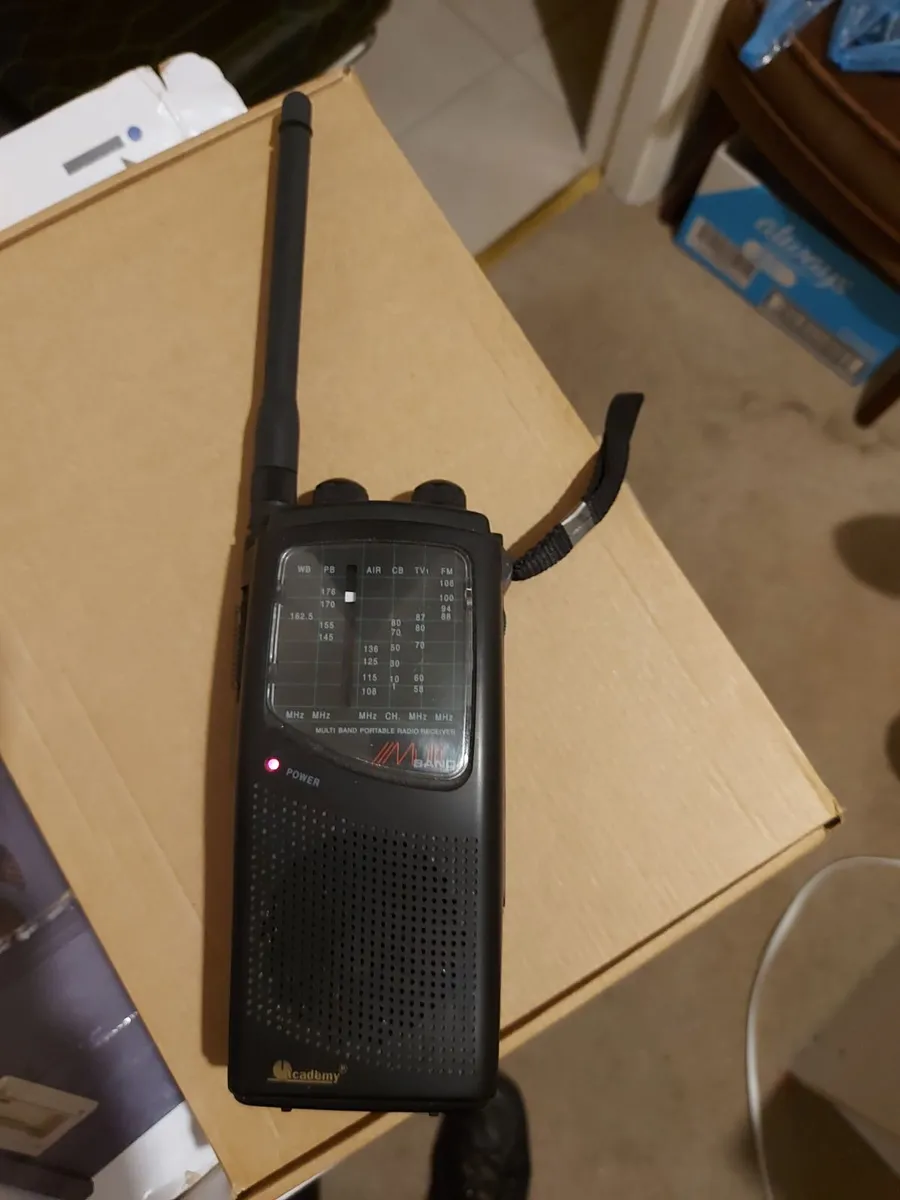 Academy CB-TV1-FM-AIR.WB.PB, Model R-AA110, - Image 1