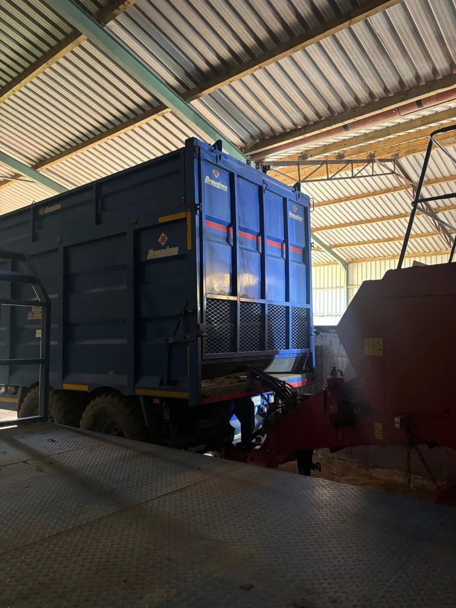 20 ft Broughan silage trailer - Image 2