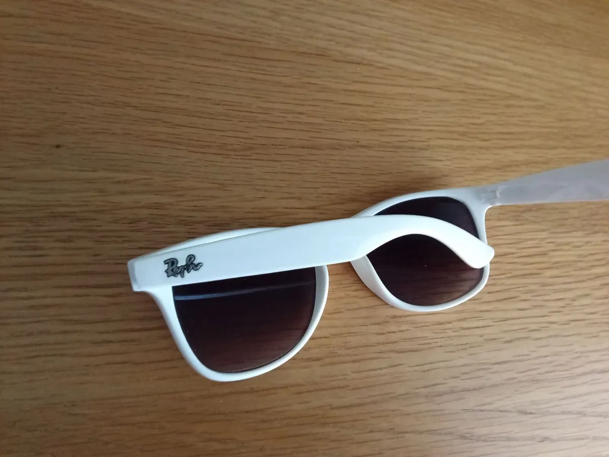 Men's/Women's Sunglasses. - Image 4