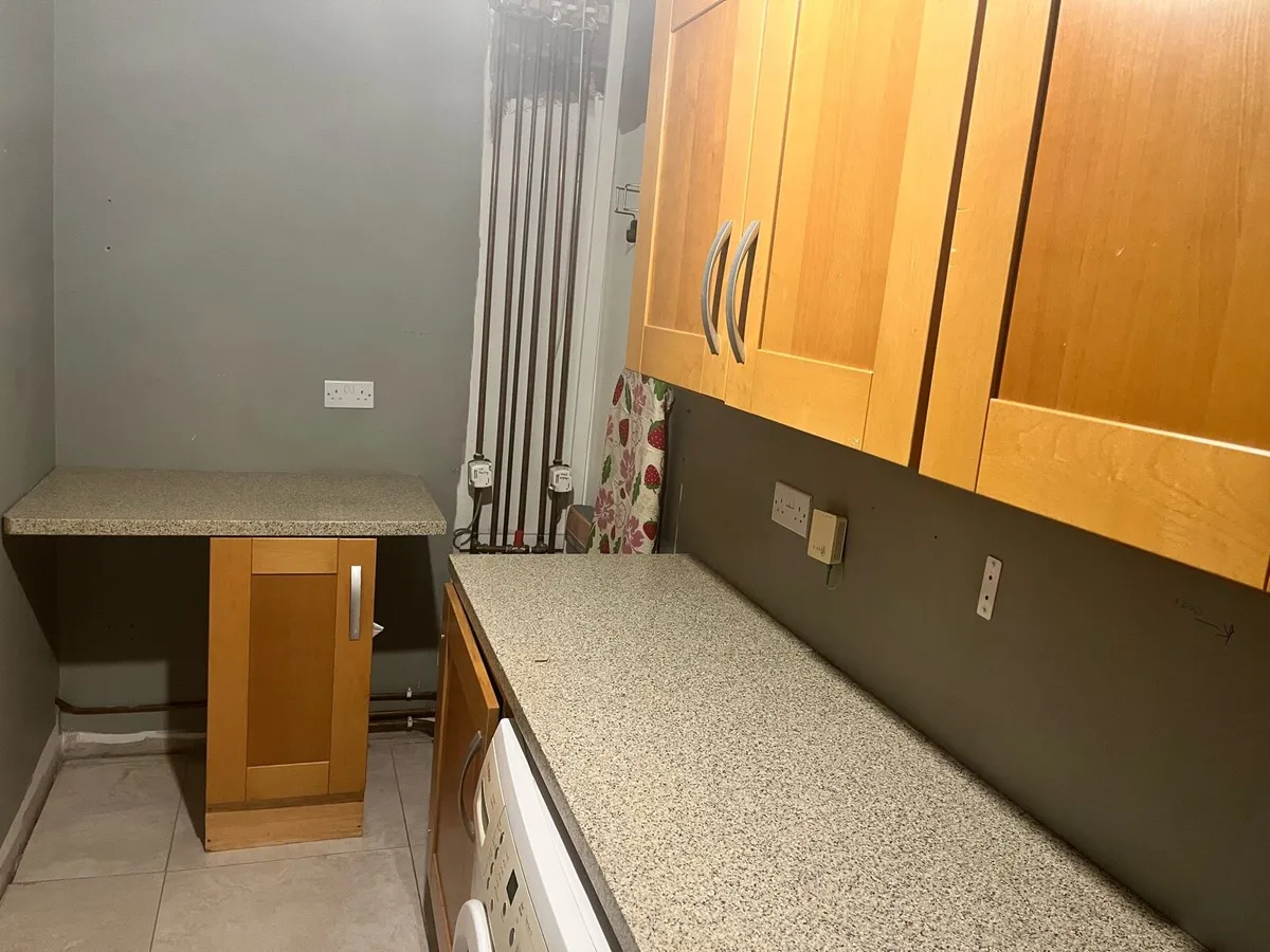 Kitchen counter and units - Image 2