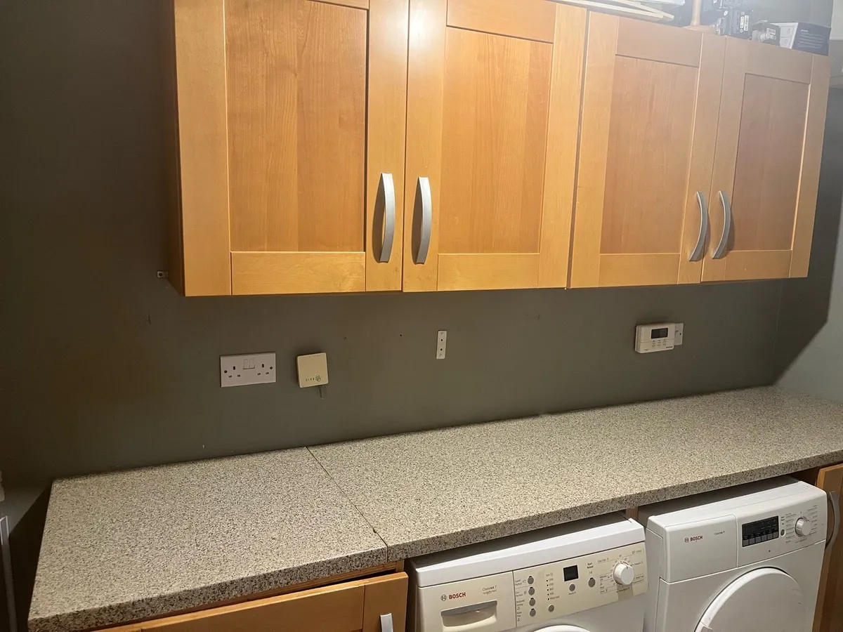 Kitchen counter and units - Image 4