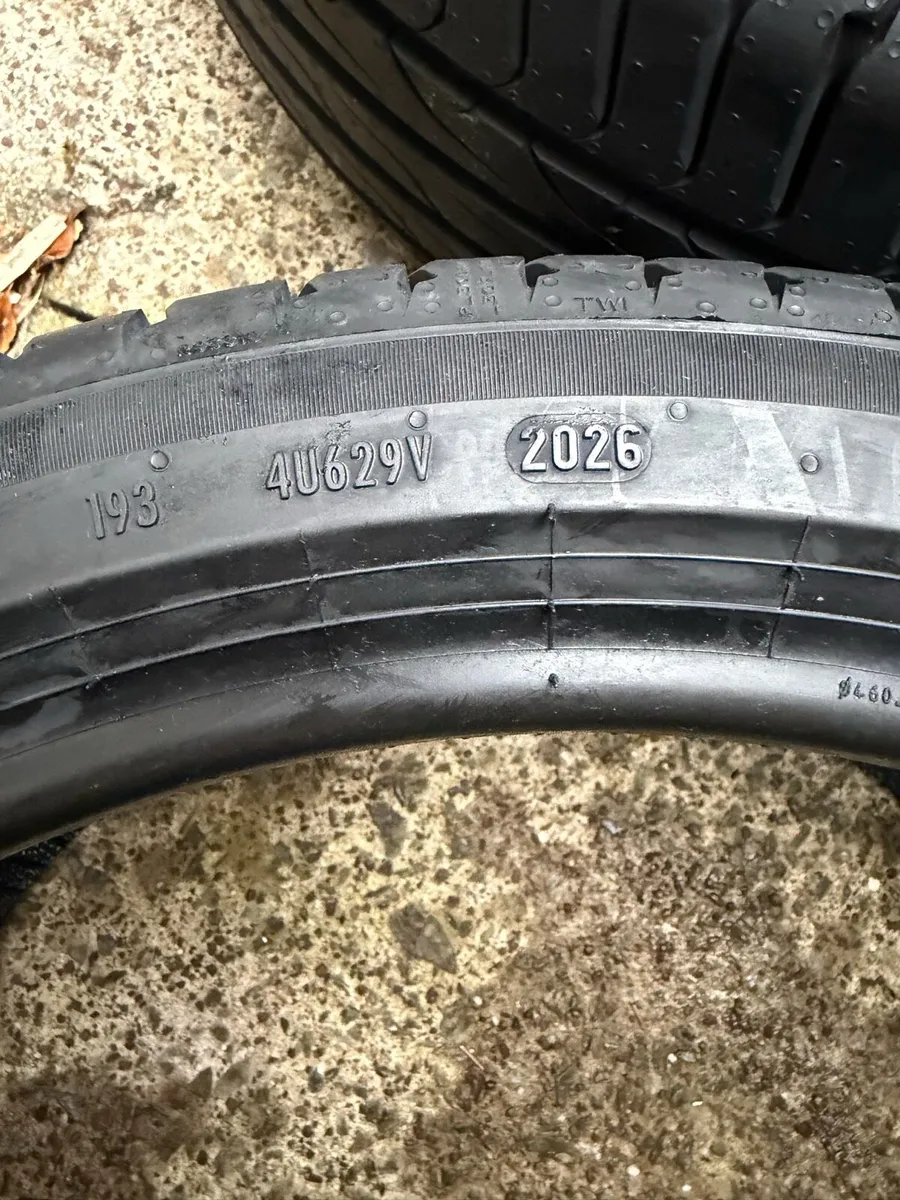 Brand New Pirelli P Zero Tyres 225/40 R18 XL - Image 3