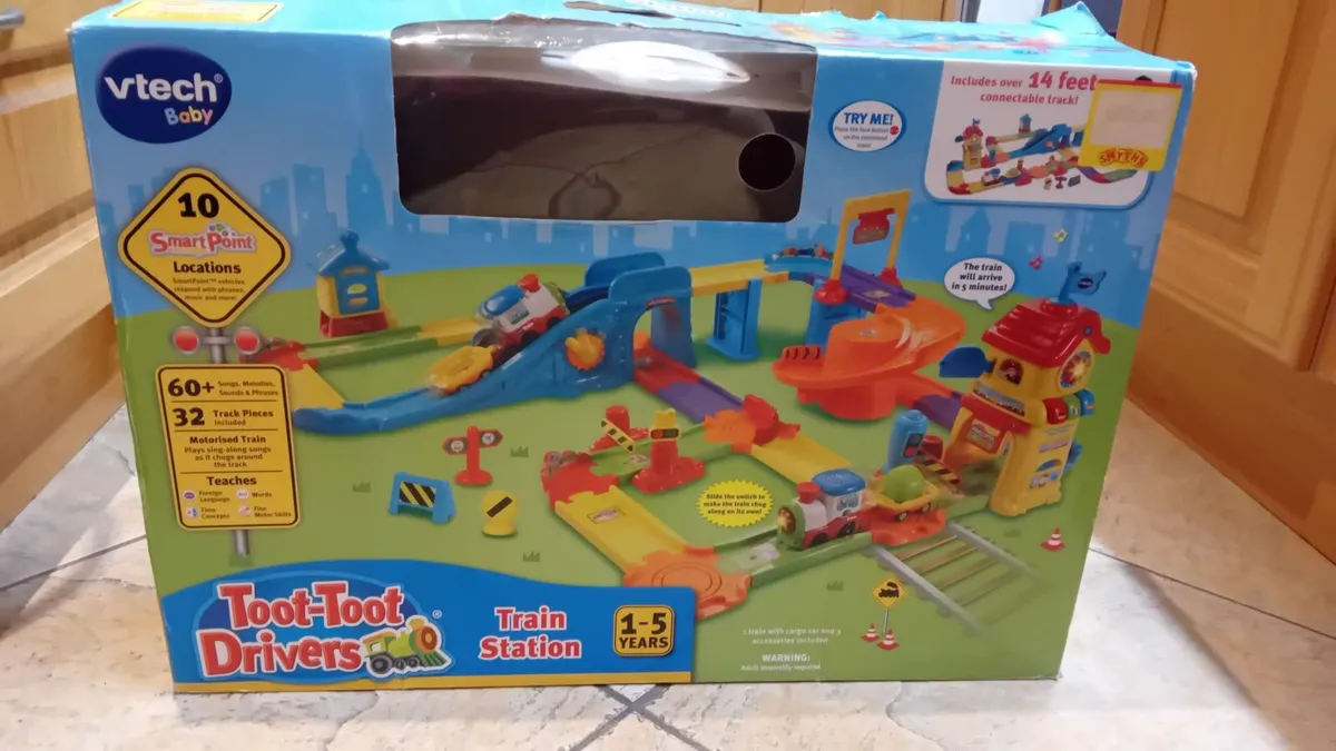 Vtech toot toot train station - Image 1