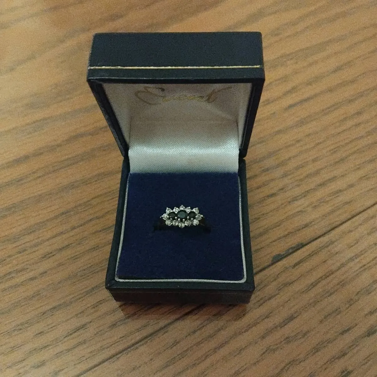 Gold ring - Image 2