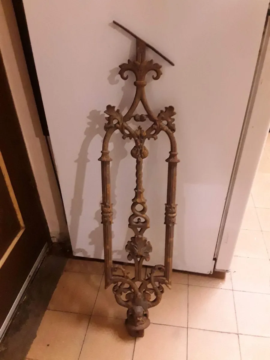 antique cast iron metalwork - Image 1