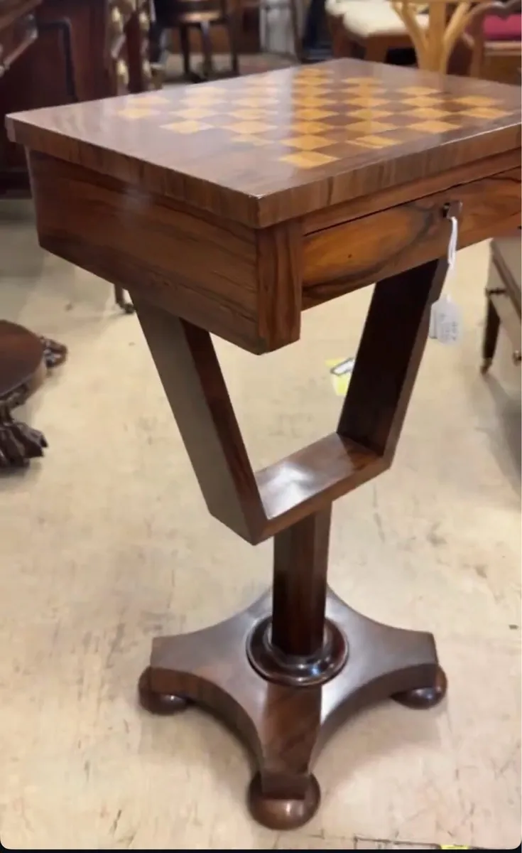 Quality antique Chess table - Image 4