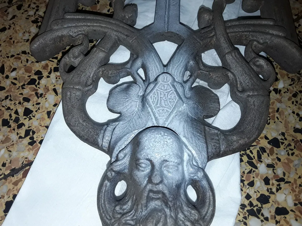 antique cast iron metalwork - Image 4