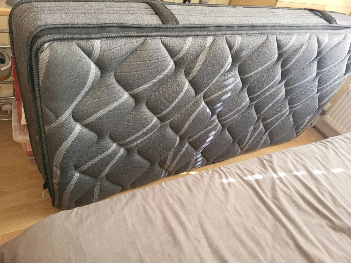 Single Mattress - Image 2