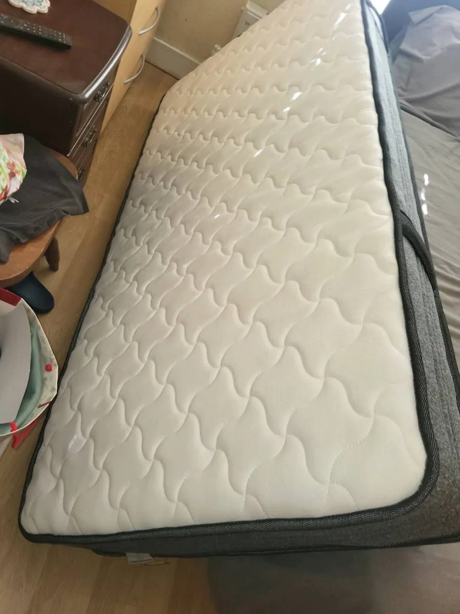 Single Mattress - Image 3