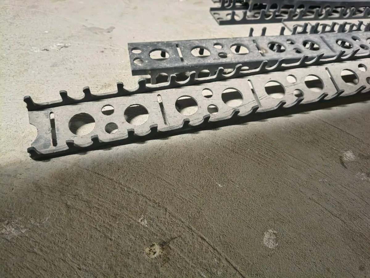 Underfloor Heating Pipe Tracking Rails - Image 2
