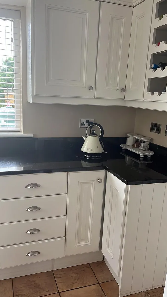 Kitchen and appliances - Image 3