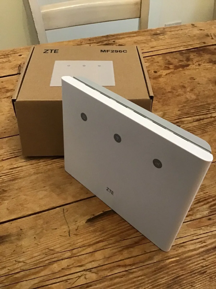 Wi Fi Router - Image 1