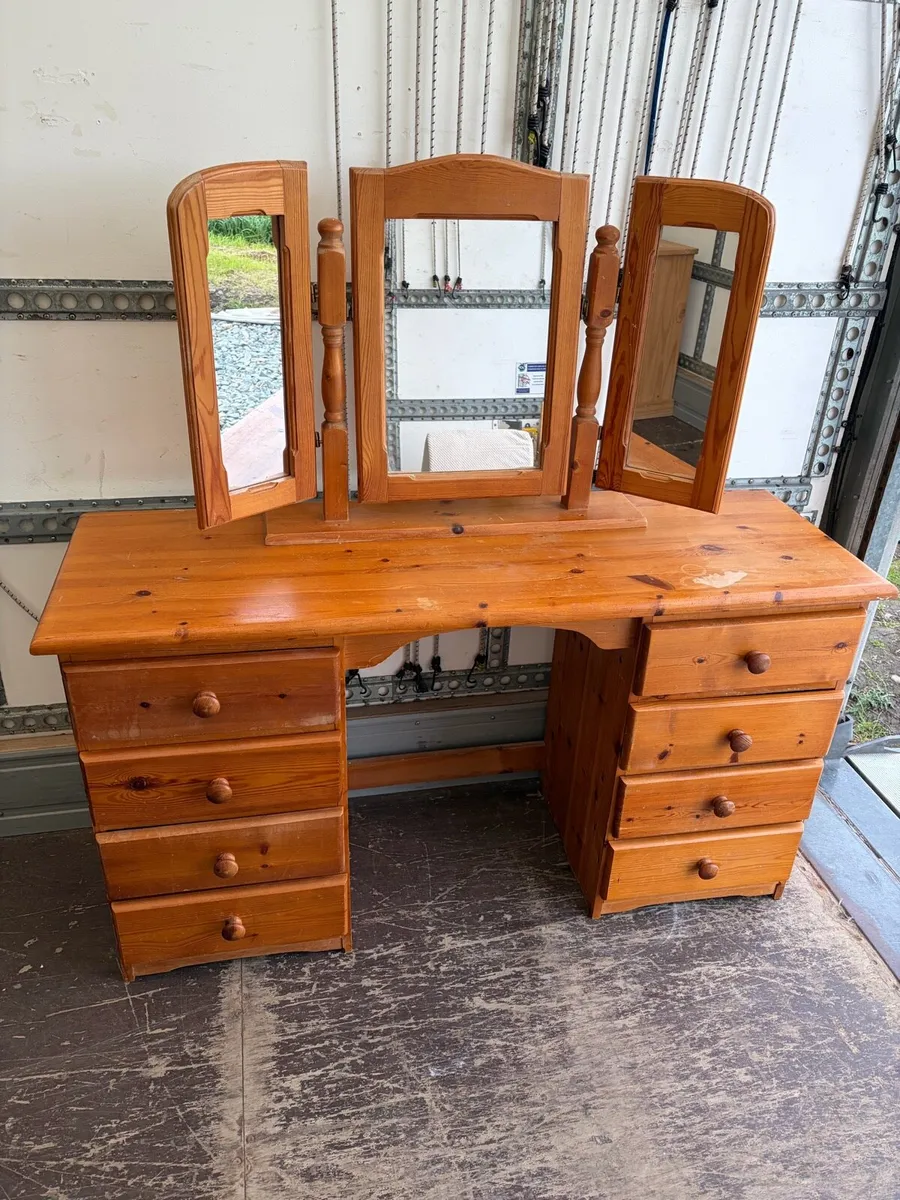 dressing table / study desk + mirror - Image 1