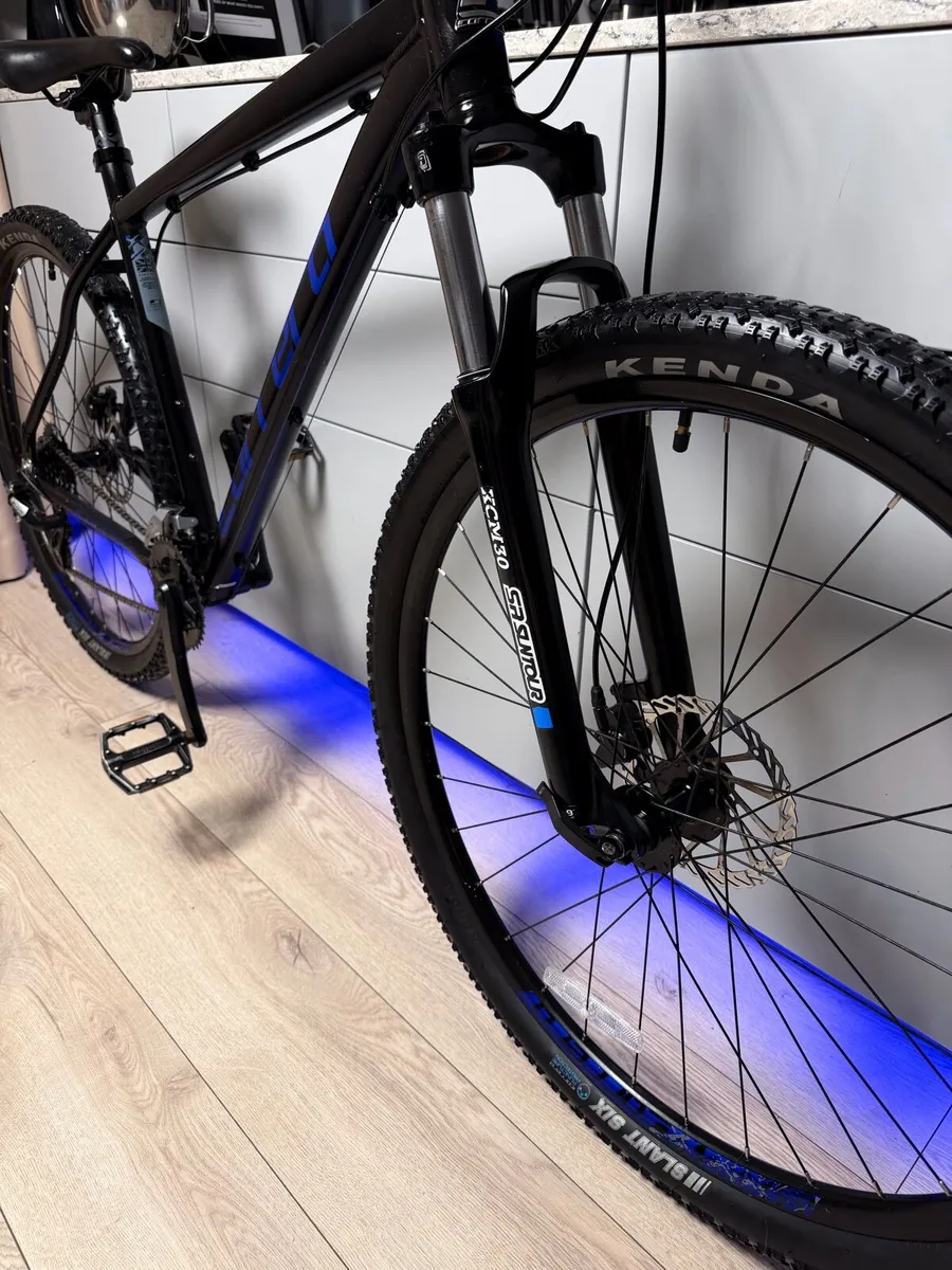 Carrera Hellcat Bike - Image 4