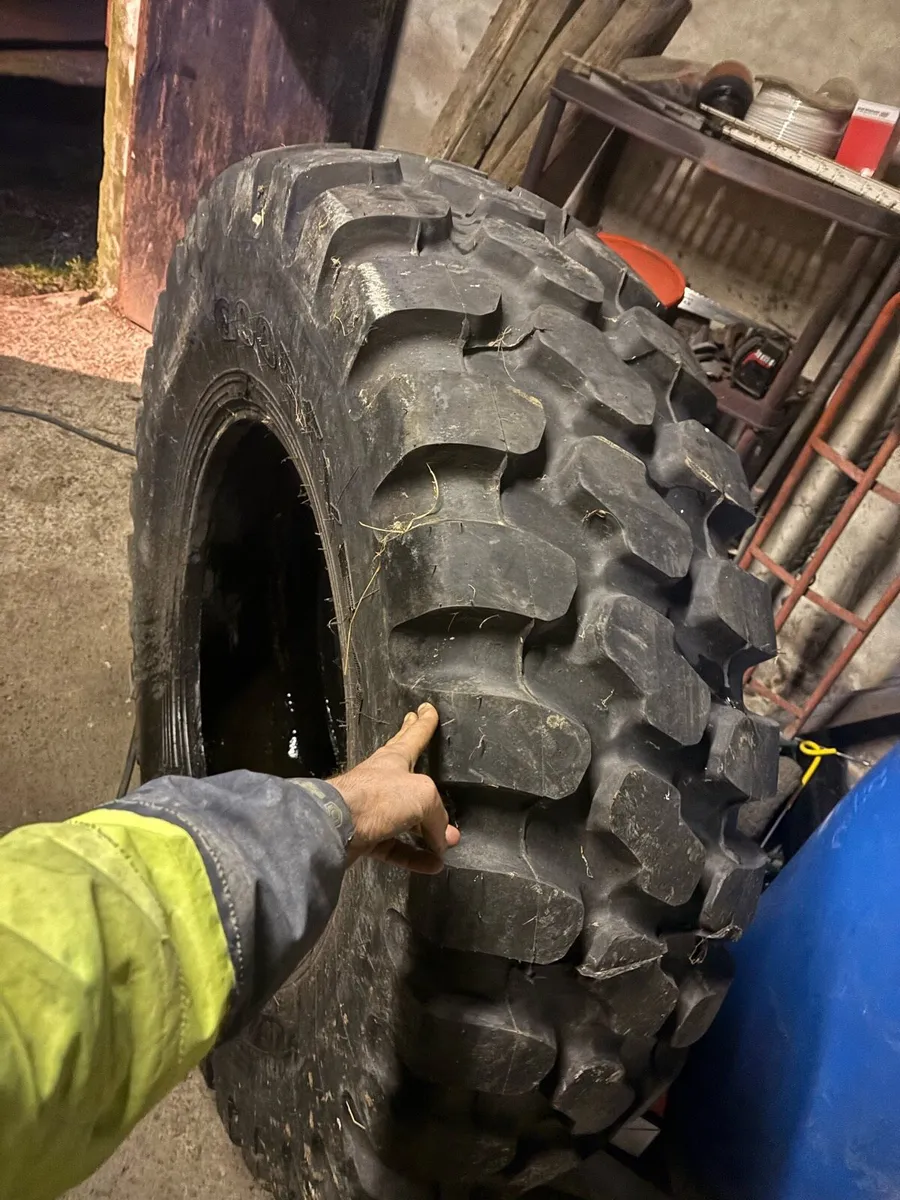 Brand new industrial tyre 440/80R28 - Image 1