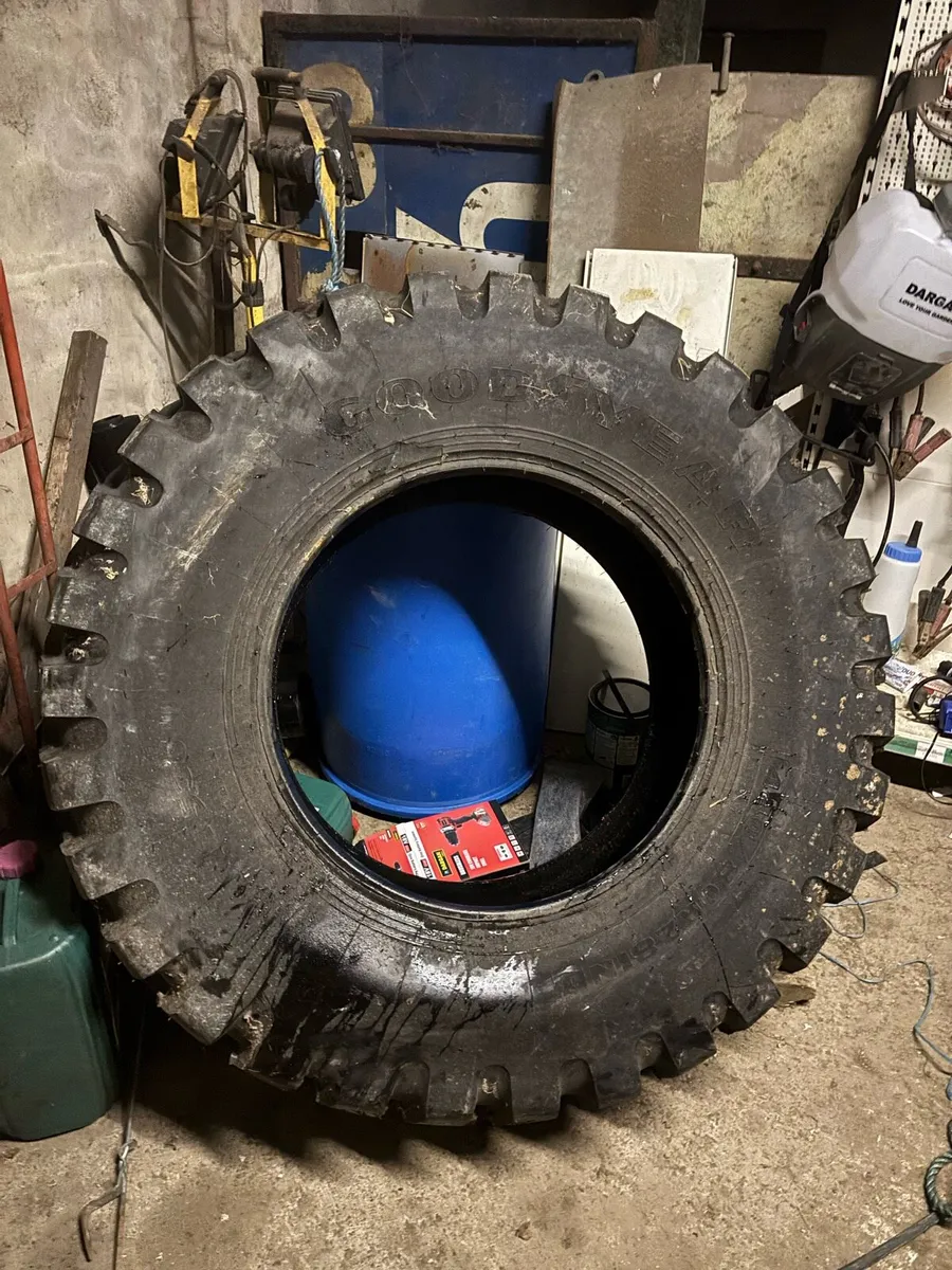 Brand new industrial tyre 440/80R28 - Image 3