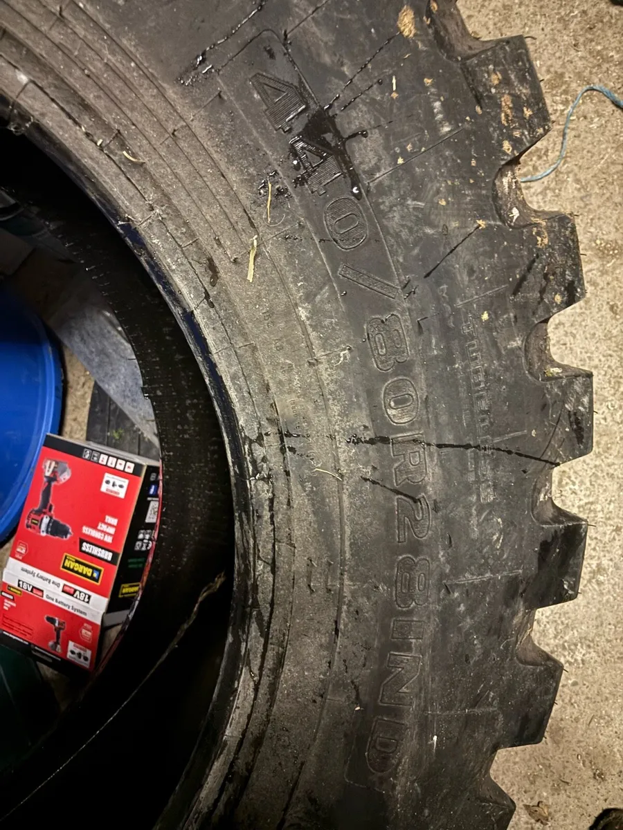 Brand new industrial tyre 440/80R28 - Image 4