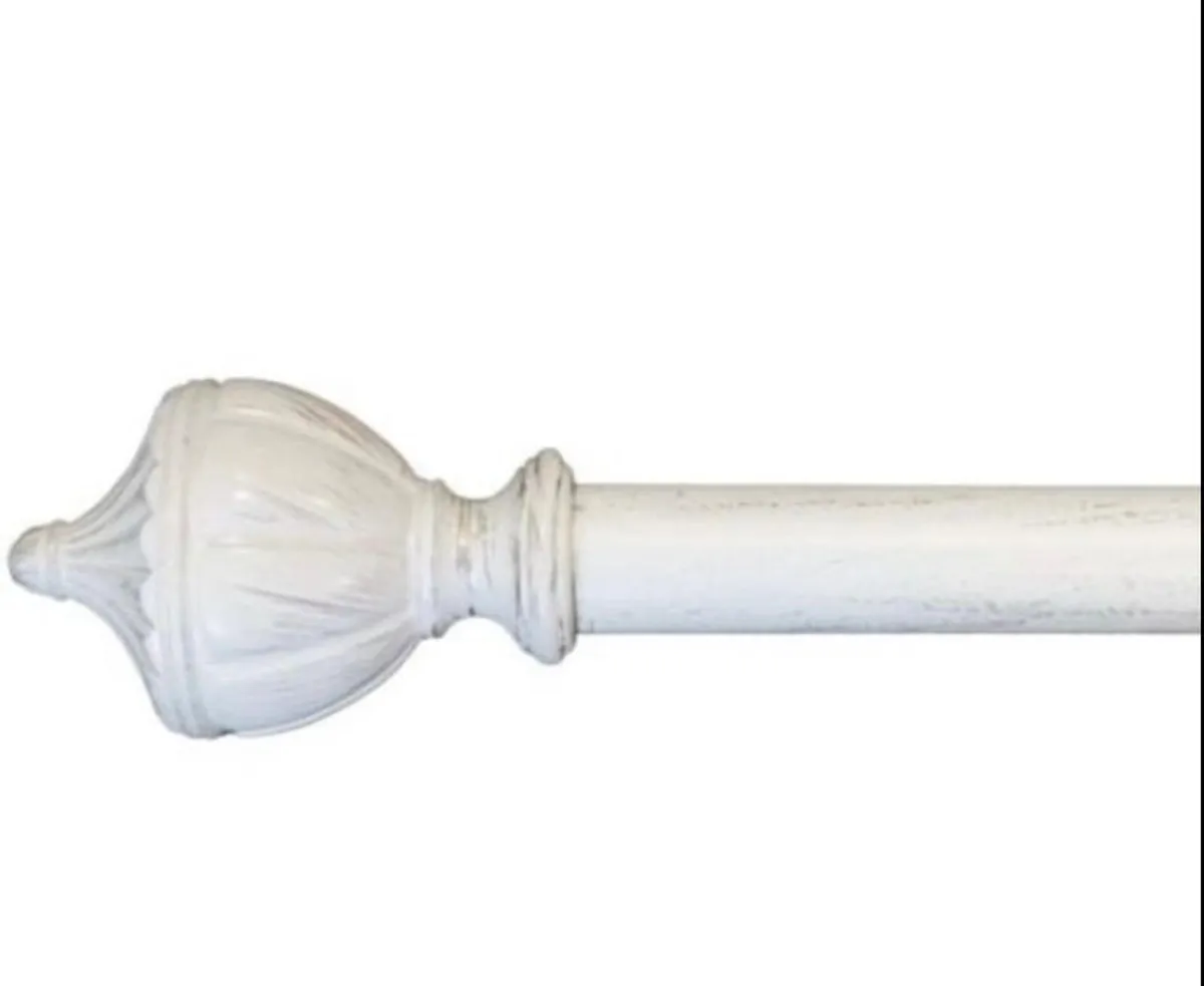 2.9 metre 28mm white & gold curtain pole - Image 1