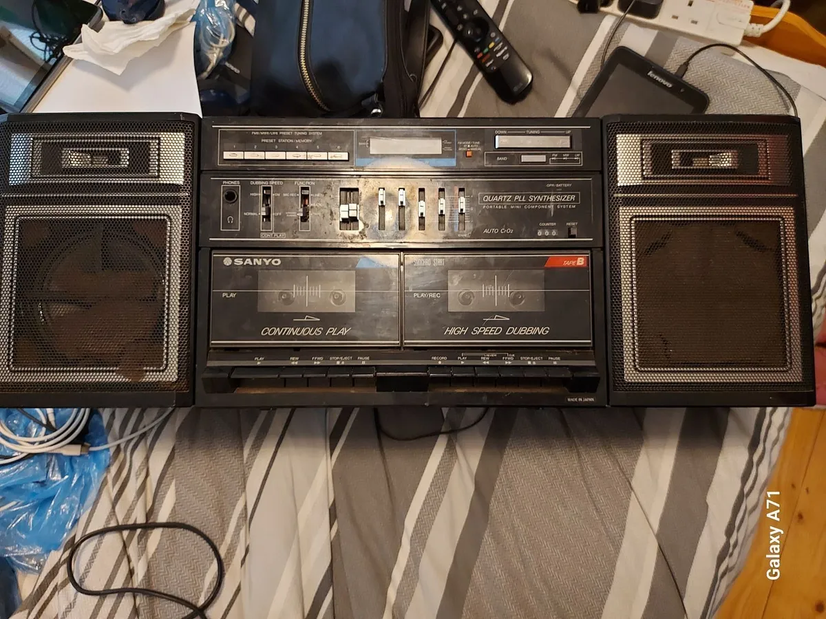 SANYO Portable Stereo System, Model No. C36L - Image 3