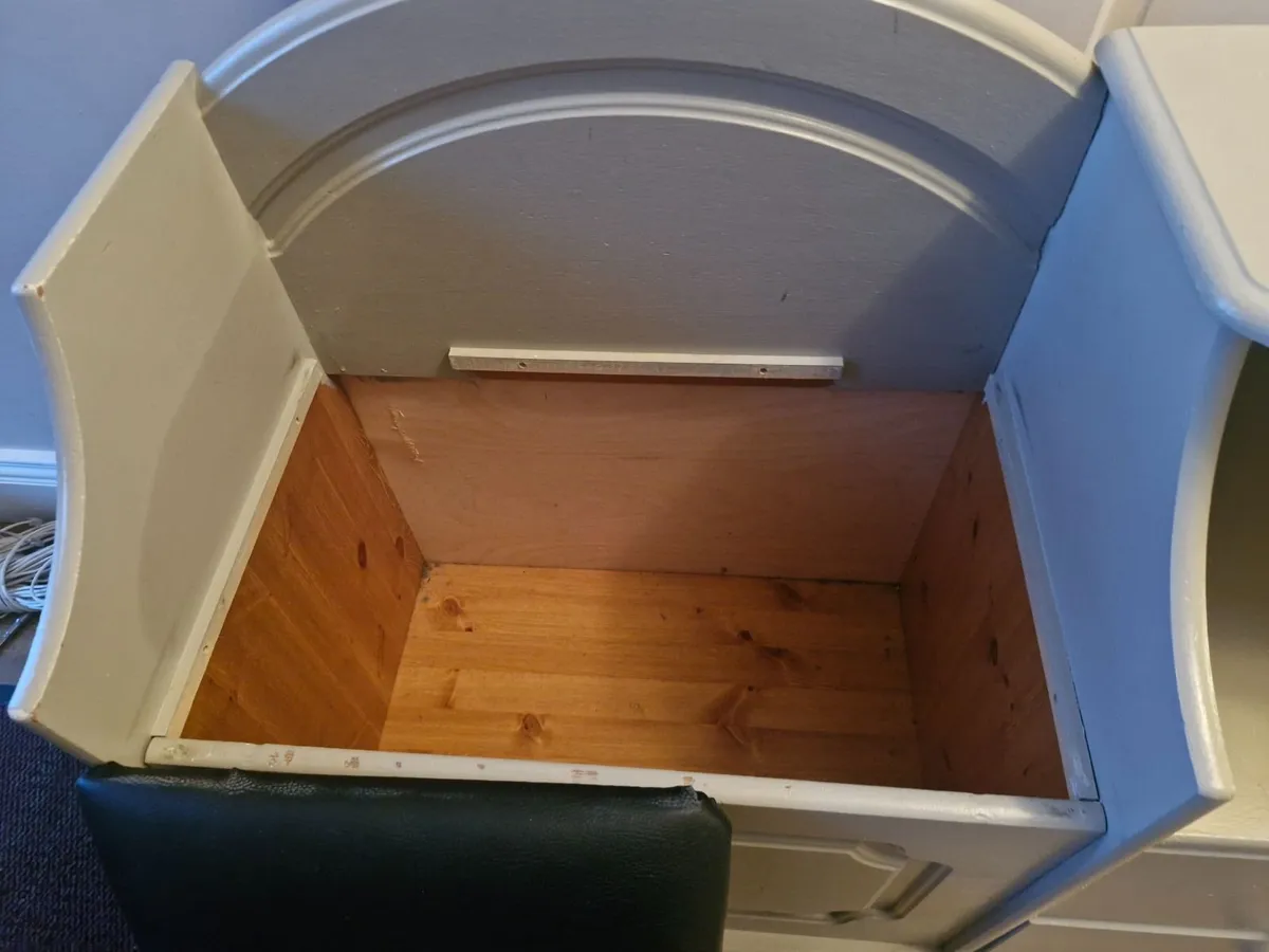 Hall phone table - Image 2