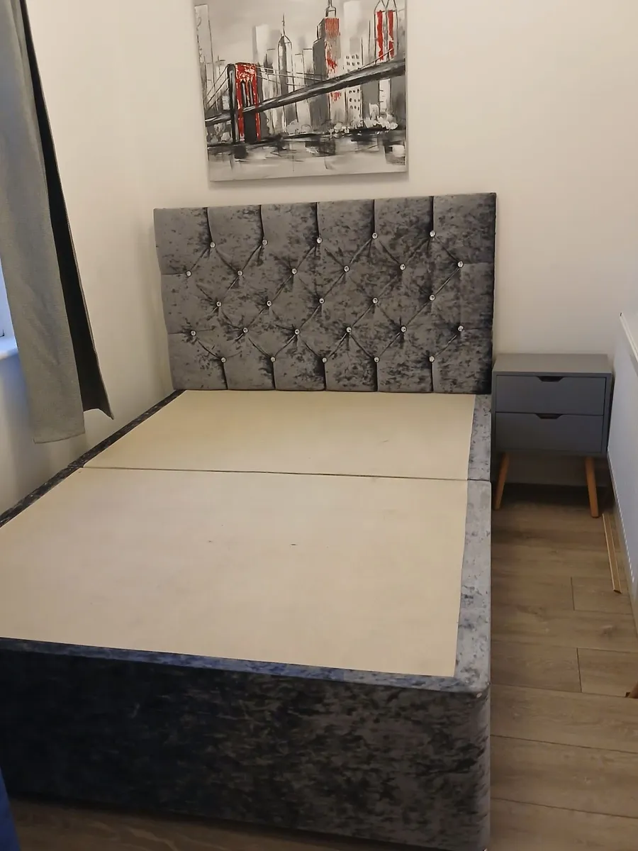 Double bed - Image 4