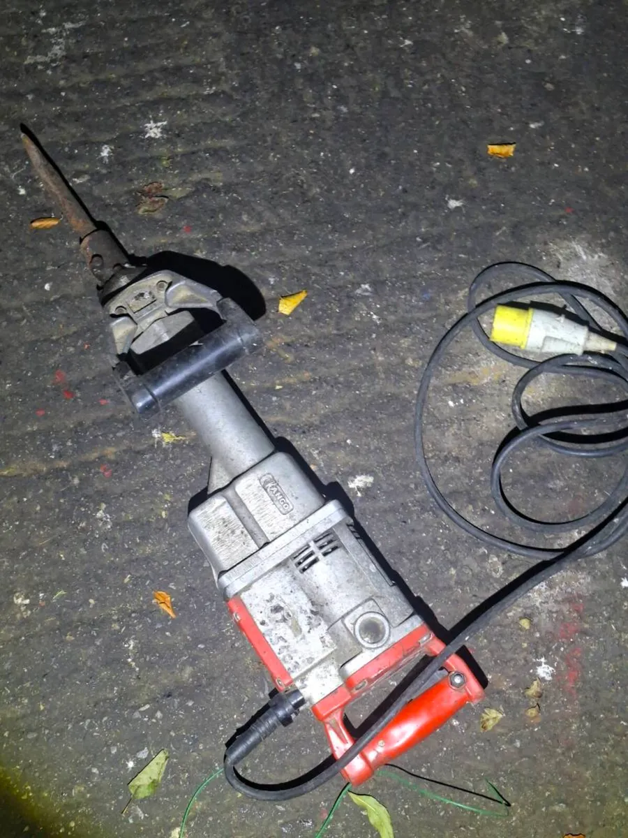 Kango 900k breaker - Image 2