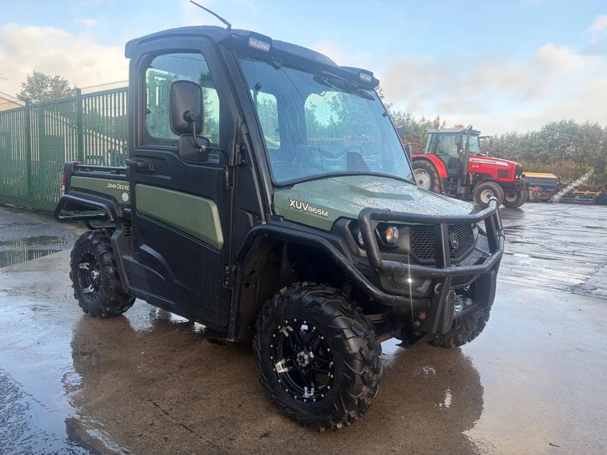 John deere 865 Gator - Image 1